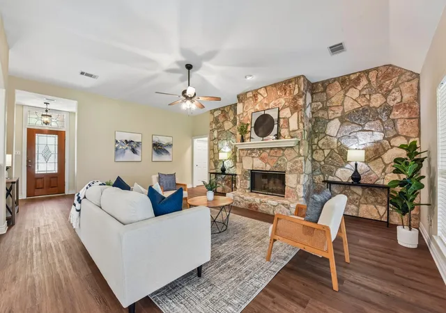 5th image of 100 Grove Ln, Buda, TX 78610 | MLS# 3407830