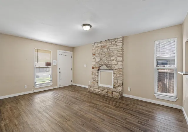 Photo 3 of Multi family home for sale at 900 Fieldwood Dr, Austin, TX 78758 | MLS# 3020561 | Listing updated on 2026-09-04