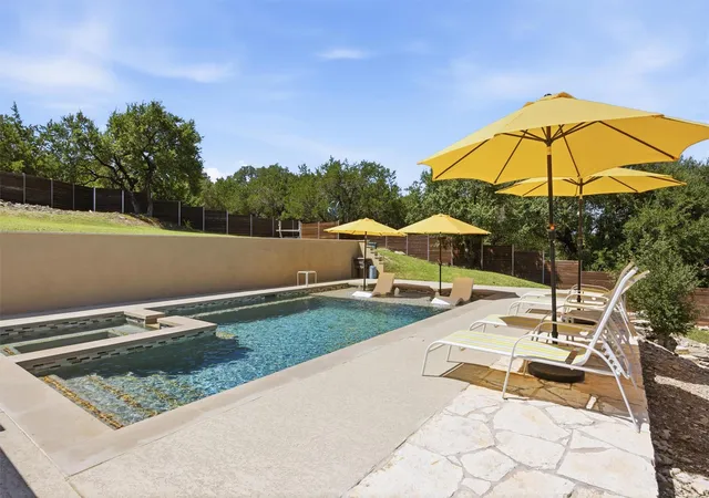 Photo 2 of Single family home for sale at 21911 Moffat Dr, Spicewood, TX 78669 | MLS# 5653047 | Listing updated on 2026-09-21