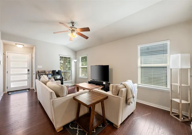 Photo 3 of Sale Pending at 924 Lost Pines Ln, Cedar Park, TX 78613 | MLS# 9245609 | Listing updated on 2026-09-17