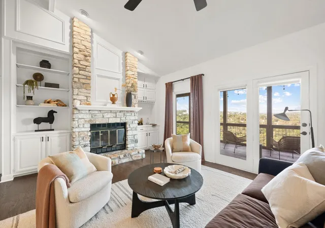 Photo 4 of Single family home for sale at 1528 Ben Crenshaw Wy, Austin, TX 78746 | MLS# 1293941 | Listing updated on 2026-10-05