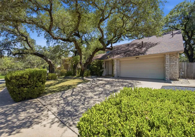Photo 2 of Single family home for sale at 4605 Grider Pass, Austin, TX 78749 | MLS# 6687126 | Listing updated on 2026-09-06