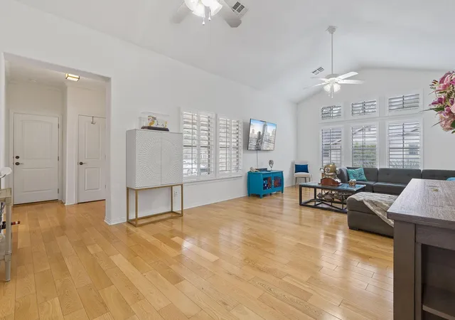 Listing Photo 5 - Condo for sale in building located at 9707 Anderson Mill Rd, Austin, TX 78750 - Unit #31