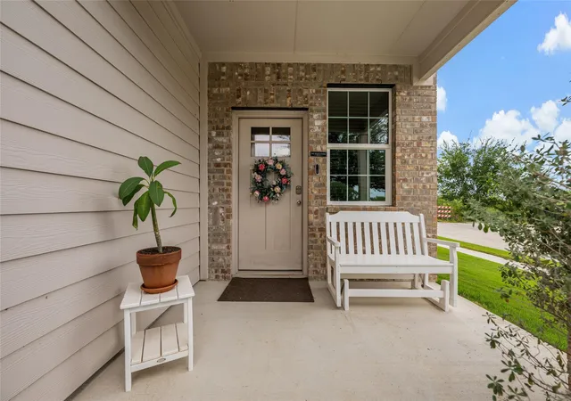 Photo 4 of Single family home for sale at 13901 Macquarie Dr, Pflugerville, TX 78660 | MLS# 6590160 | Listing updated on 2026-09-06