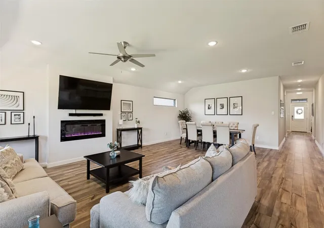 4th image of 1216 Nuevo Rancho Ln, Haslet, TX 76052 | MLS# 8476899