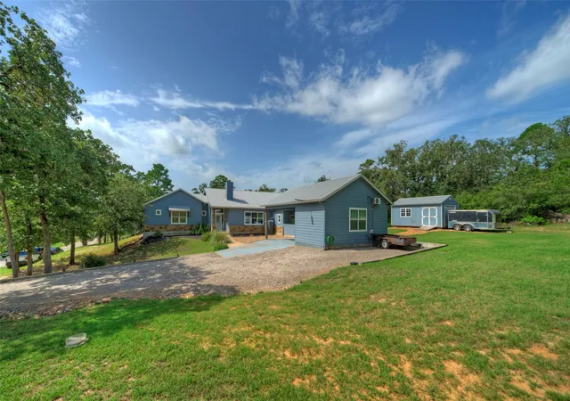 2nd image of 108 Pukoo Dr, Bastrop, TX 78602 | MLS# 5679823