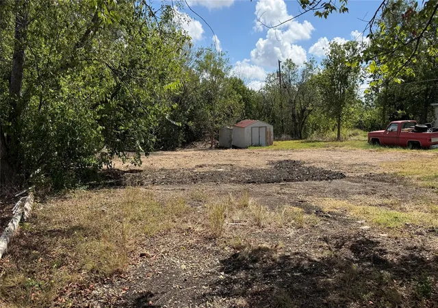 Photo 4 of Land for sale at 602 Burkett St, Taylor, TX 76574 | MLS# 8661483 | Listing updated on 2026-09-29