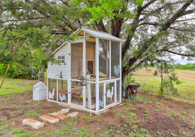 Photo 40 of Single family home for sale at 1505 County Rd 315, Jarrell, TX 76537 | MLS# 9991815 | Listing updated on 2026-08-11