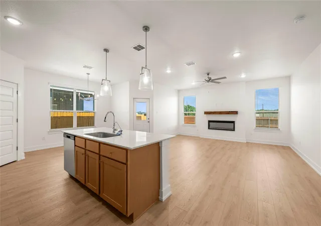Photo 4 of Single family home for sale at 580 Gus Loop, Georgetown, TX 78627 | MLS# 3382278 | Listing updated on 2026-10-09