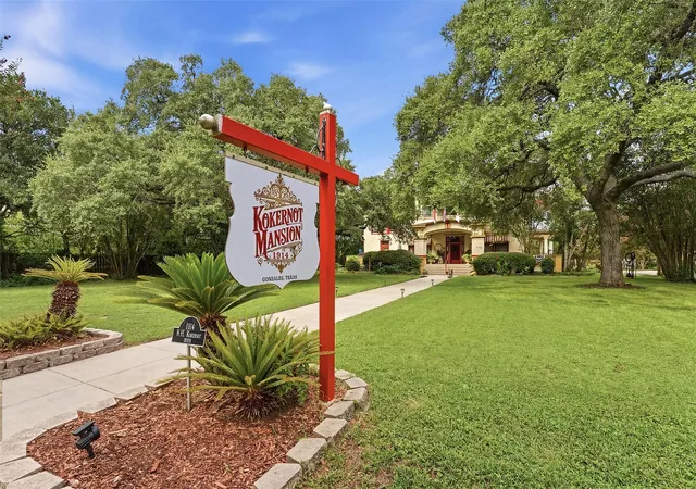 1st image of 723 Saint James St, Gonzales, TX 78629 | MLS# 1235301