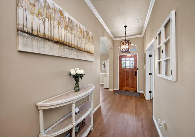 Photo 3 of Single family home for sale at 213 Sarahs Ln, Liberty Hill, TX 78642 | MLS# 7059556 | Listing updated on 2026-08-26