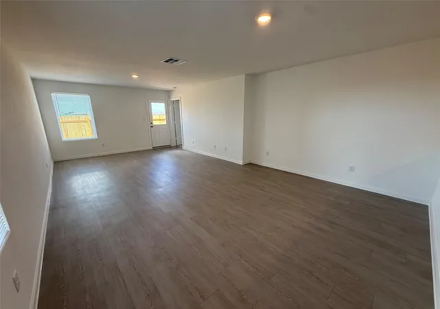 Photo 1 of Single family home for sale at 252 Mets Way, Hutto, TX 78634 | MLS# 4598815 | Listing updated on 2026-09-22