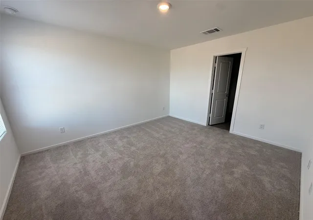 Photo 3 of Single family home for sale at 252 Mets Way, Hutto, TX 78634 | MLS# 4598815 | Listing updated on 2026-09-22
