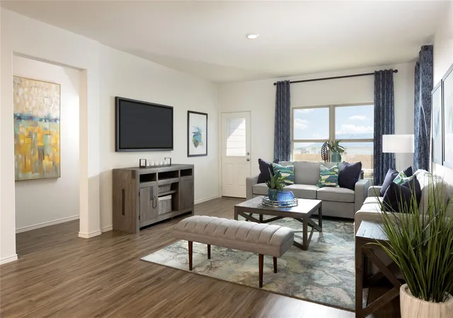 Photo 16 of Sale Pending at 1701 Roaming Oak Bnd, Georgetown, TX 78628 | MLS# 2981076 | Listing updated on 2026-08-27