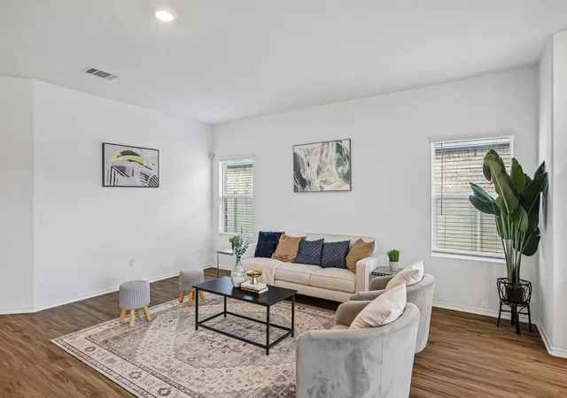 Photo 4 of Single family home for sale at 141 Cherry Ridge Rd, Georgetown, TX 78628 | MLS# 8405664 | Listing updated on 2026-09-18