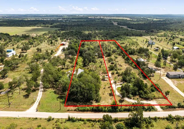 Photo 3 of Land for sale at 1411 Bugtussle Ln, Luling, TX 78648 | MLS# 5082491 | Listing updated on 2026-09-21