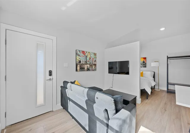 5th image of 2201 Leon St, Austin, TX 78705 | MLS# 6989655