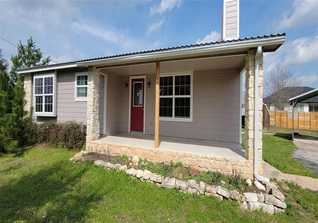 1st image of 195 Cardinal Dr, Paige, TX 78659 | MLS# 4502553