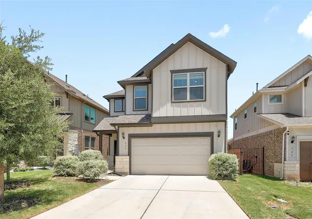 Photo 3 of Single family home for sale at 825 Olinda Way, Liberty Hill, TX 78642 | MLS# 4913345 | Listing updated on 2026-10-07