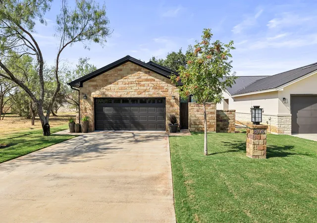 2nd image of 2606 Deep Cyn, Horseshoe Bay, TX 78657 | MLS# 3057421