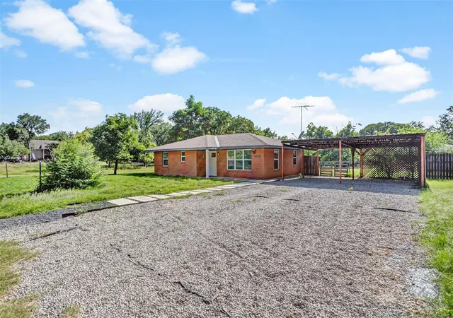 3rd image of 1708 Woodcrest Dr, Granite Shoals, TX 78654 | MLS# 6665373