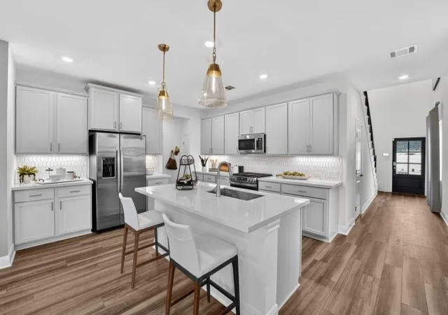 Photo 2 of Sale Pending at 5905 Taunte Dr, Del Valle, TX 78617 | MLS# 4455327 | Listing updated on 2026-08-18