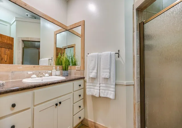 36th image of 102 Bunny Run, Horseshoe Bay, TX 78657 | MLS# 2719371