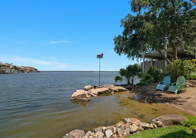 4th image of 102 Bunny Run, Horseshoe Bay, TX 78657 | MLS# 2719371