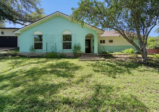 Photo 3 of Single family home for sale at 12904 Arroyo Doble Dr, Manchaca, TX 78652 | MLS# 2040041 | Listing updated on 2026-09-07