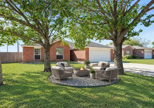 Photo 3 of Single family home for sale at 276 Jerry Lees Trl, Kyle, TX 78640 | MLS# 7134328 | Listing updated on 2026-09-18