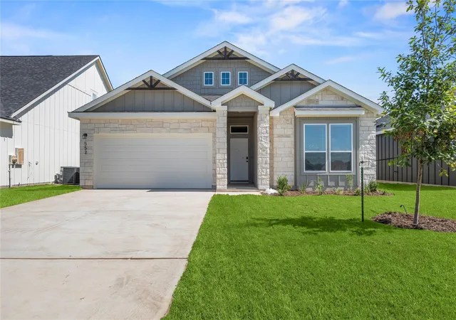 Single family home for sale at 552 Gus Loop, Georgetown, TX 78627 | MLS# 3083245