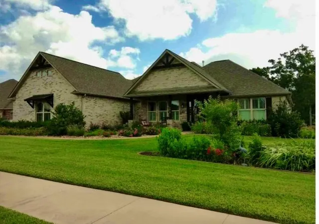 1st image of 1910 Spanish Moss Dr, College Station, TX 77845 | MLS# 2353396