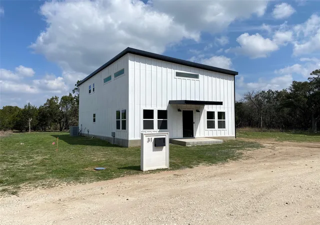 1st image of 31 Heathrow Ln, Wimberley, TX 78676 | MLS# 1801205