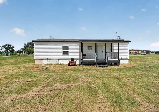 4th image of 548 Casen St, Dale, TX 78616 | MLS# 8612889