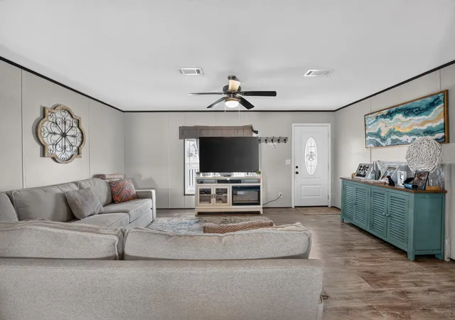 5th image of 548 Casen St, Dale, TX 78616 | MLS# 8612889