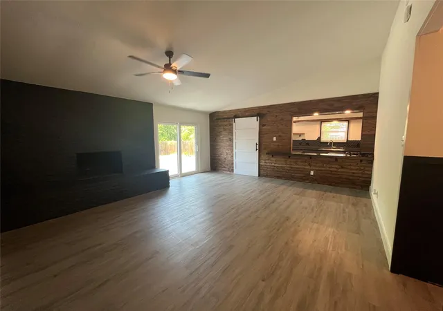 3rd image of 322 Mcclendon Dr, Elgin, TX 78621 | MLS# 4897631