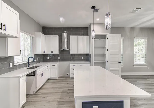 4th image of 124 Feather Grass Ln, Bastrop, TX 78602 | MLS# 8401536