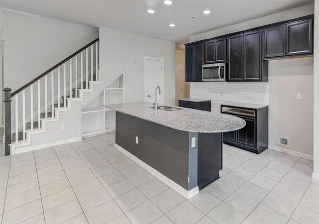 Photo 4 of Single family home for sale at 7000 Llano Stage Trl, Austin, TX 78738 | MLS# 9752962 | Listing updated on 2026-09-05