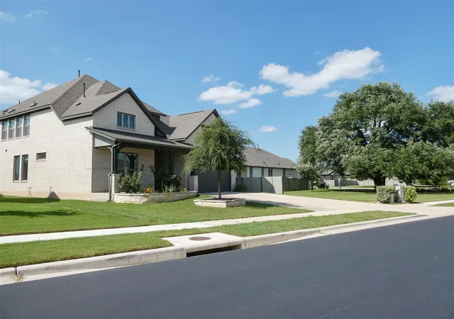 Photo 3 of Single family home for sale at 1017 Highcrest, Georgetown, TX 78628 | MLS# 2637083 | Listing updated on 2026-10-02