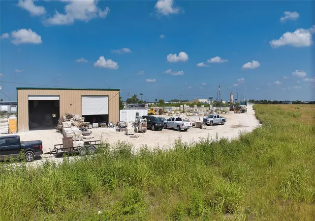Photo 32 of Land for sale at 35 Ih, Jarrell, TX 76537 | MLS# 8137530 | Listing updated on 2026-07-23