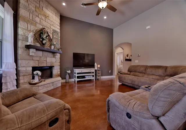 Photo 3 of Single family home for sale at 220 Angela Dr, Liberty Hill, TX 78642 | MLS# 3858330 | Listing updated on 2026-07-24