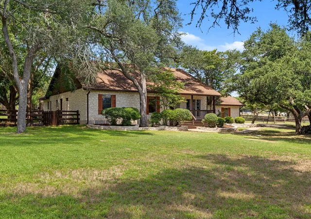 2nd image of 502 S Lariat Cir, Dripping Springs, TX 78620 | MLS# 3466900