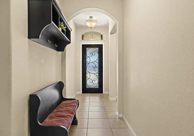 Photo 4 of Single family home for sale at 5717 Scenic Lake Dr, Georgetown, TX 78626 | MLS# 9827251 | Listing updated on 2026-09-25