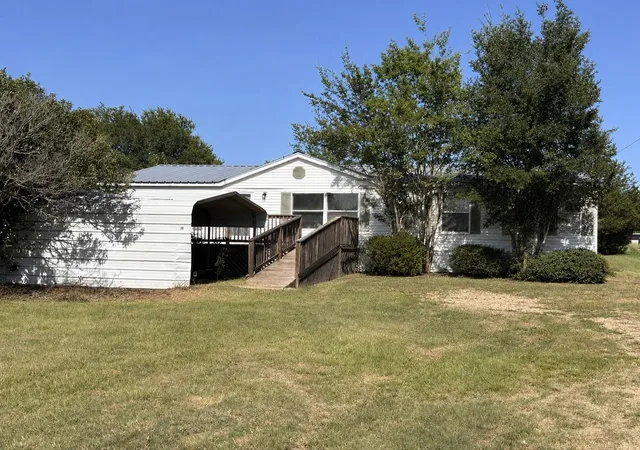 Manufactured home for sale at 497 Cool Water Dr, Bastrop, TX 78602 | MLS# 7718575