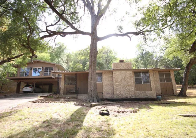 Photo 1 of Single family home for sale at 17234 E Reed Parks Rd, Jonestown, TX 78645 | MLS# 3128961 | Listing updated on 2026-09-18