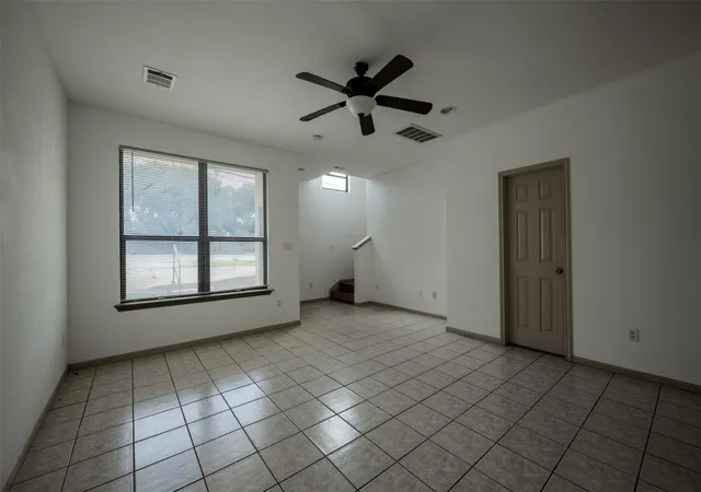 1st image of 8901 Parkfield Dr, Austin, TX 78758 | MLS# 4450162