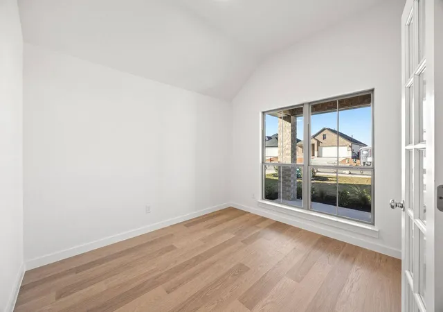 Photo 4 of Single family home for sale at 10906 Mystic Timber Dr, Austin, TX 78754 | MLS# 4122524 | Listing updated on 2026-07-24