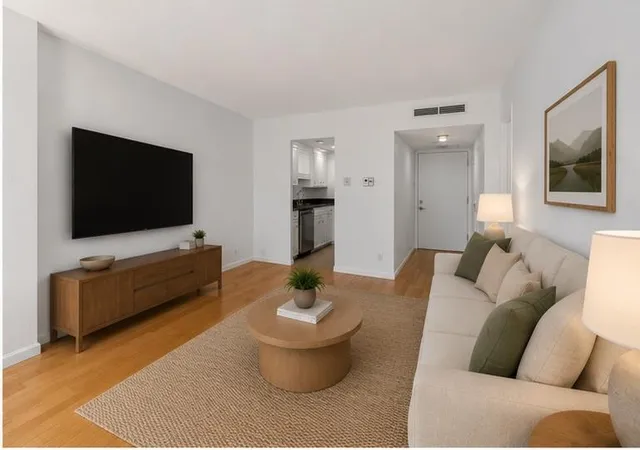 3rd image of 1800 Lavaca St, Austin, TX 78701