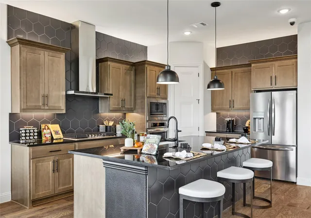 3rd image of 933 Landing Ln, Leander, TX 78641 | MLS# 3769192