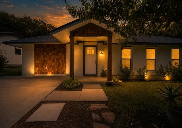 1st image of 5307 King Henry Dr, Austin, TX 78724 | MLS# 4676574